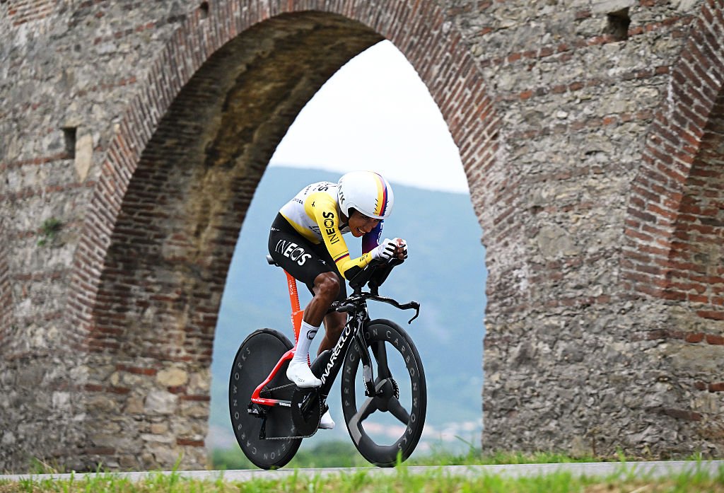 'I finished on adrenaline' - Egan Bernal loses time after crashing early in Giro d'Italia stage 10 time trial