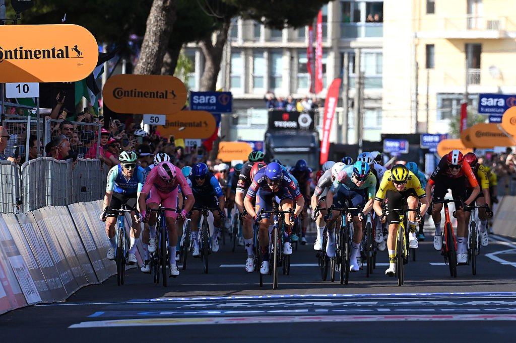 Giro d'Italia 2025 penalties: Max Kanter given yellow card and relegated in Giro d'Italia stage 4 sprint